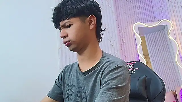 Spark tay online show from 12, 6, 2026