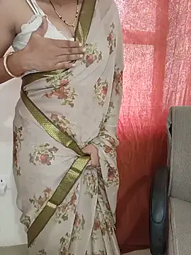 Snapshot of saina_baby chatting on 16, 6, 2026 saina baby online show from 16, 6, 2026