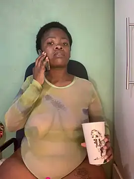 Snapshot of QueenEmpressXO2 chatting on 15, 5, 2026 QueenEmpressXO2 online show from 15, 5, 2026