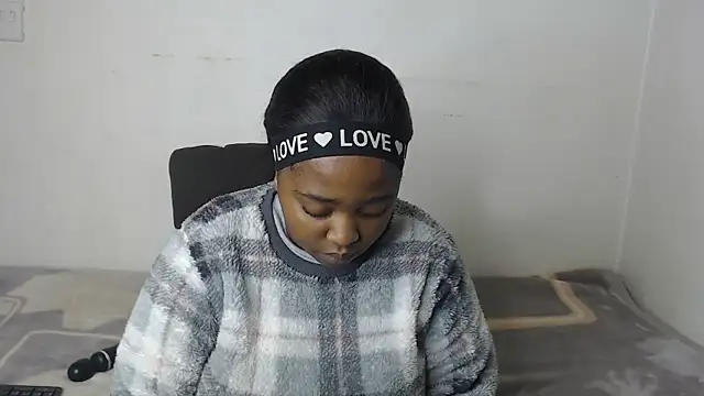 African Busty online show from 22, 6, 2026