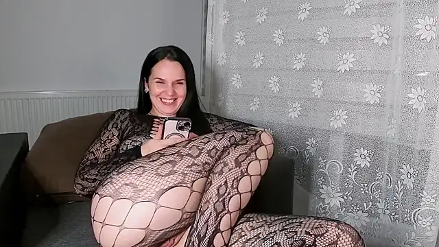Snapshot of lunabluee chatting on 22, 6, 2026 lunabluee online show from 22, 6, 2026