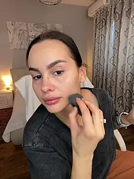 BabyyGirll  online show from 17, 6, 2026