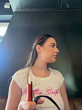 Snapshot of ScarletColesX chatting on 3, 6, 2026 ScarletColesX online show from 3, 6, 2026