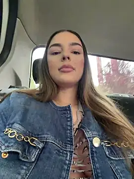 Snapshot of ScarletColesX chatting on 2, 6, 2026 ScarletColesX online show from 2, 6, 2026