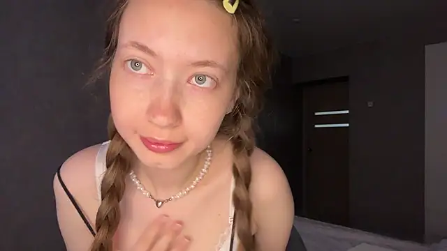Emily Mur  online show from 29, 5, 2026
