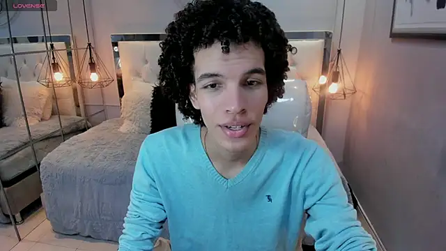 Snapshot of felix_haze chatting on 10, 6, 2026 felix haze online show from 10, 6, 2026