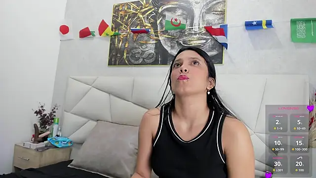 lunaasmithh online show from 30, 6, 2026