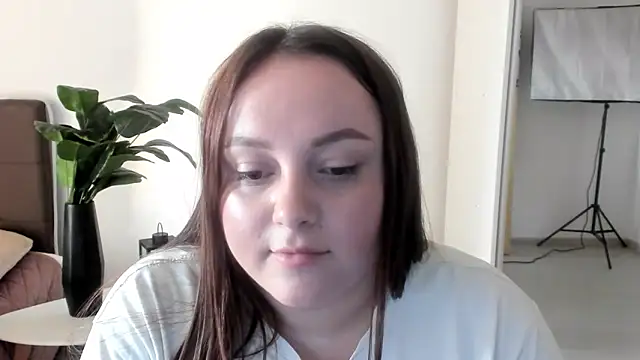 Lola BERRY22 online show from 15, 5, 2026