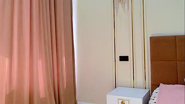 lalisabrown online show from 30, 5, 2026