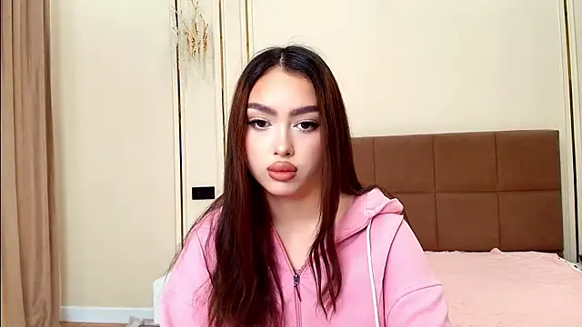 Snapshot of maddie_perezz chatting on 12, 6, 2026 maddie perezz online show from 12, 6, 2026