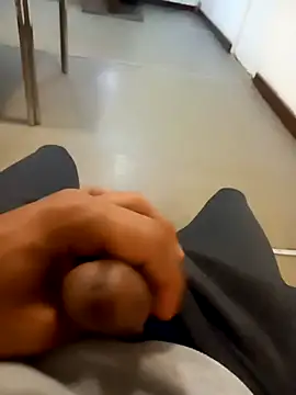 Snapshot of guyswithhardcock chatting on 27, 5, 2026 guyswithhardcock online show from 27, 5, 2026