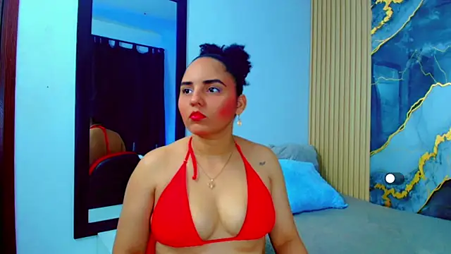 Snapshot of Sol__Latina chatting on 7, 6, 2026 Sol Latina online show from 7, 6, 2026