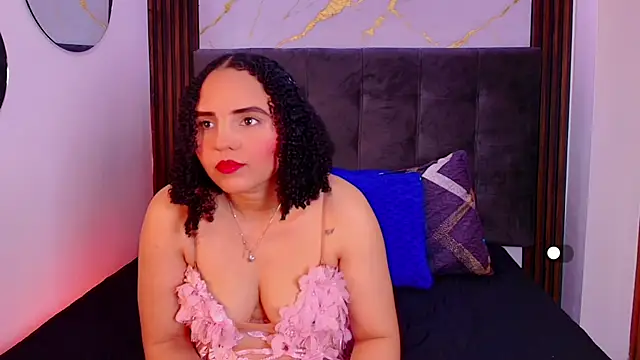 Snapshot of Sol__Latina chatting on 20, 6, 2026 Sol Latina online show from 20, 6, 2026