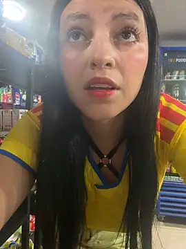 Snapshot of Miel_rousse chatting on 18, 6, 2026 Miel rousse online show from 18, 6, 2026