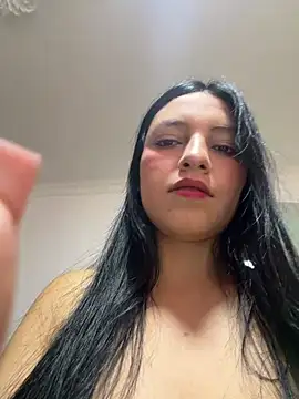 Snapshot of Miel_rousse chatting on 19, 6, 2026 Miel rousse online show from 19, 6, 2026