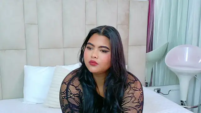 SophiaCollinss online show from 29, 6, 2026