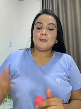 Snapshot of rousee69_ chatting on 30, 5, 2026 rousee69 online show from 30, 5, 2026