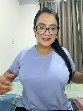 Snapshot of rousee69_ chatting on 7, 6, 2026 rousee69 online show from 7, 6, 2026