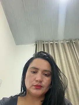 Snapshot of rousee69_ chatting on 3, 6, 2026 rousee69 online show from 3, 6, 2026