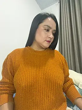 Snapshot of rousee69_ chatting on 26, 5, 2026 rousee69 online show from 26, 5, 2026