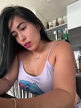 Snapshot of areviklusine1 chatting on 22, 7, 2026 areviklusine1 online show from 22, 7, 2026