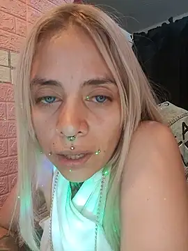 sofigirlgold online show from 13, 5, 2026