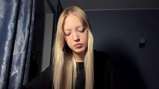 Snapshot of NievesHackey chatting on 1, 7, 2026 NievesHackey online show from 1, 7, 2026
