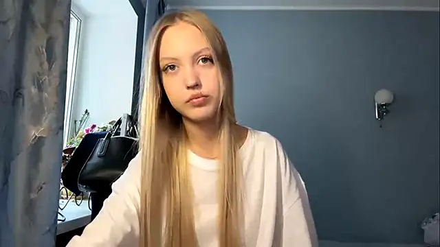 Snapshot of NievesHackey chatting on 9, 6, 2026 NievesHackey online show from 9, 6, 2026