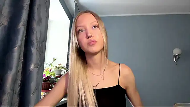 Snapshot of NievesHackey chatting on 15, 6, 2026 NievesHackey online show from 15, 6, 2026