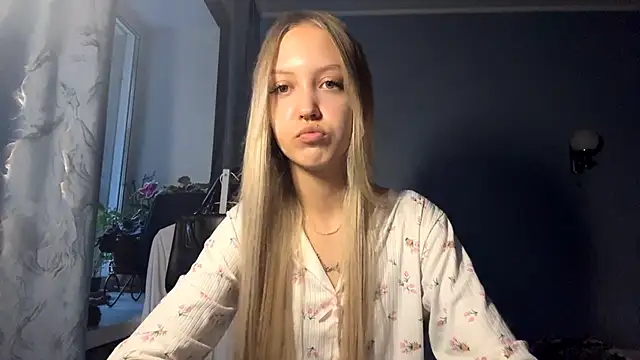Snapshot of NievesHackey chatting on 1, 6, 2026 NievesHackey online show from 1, 6, 2026