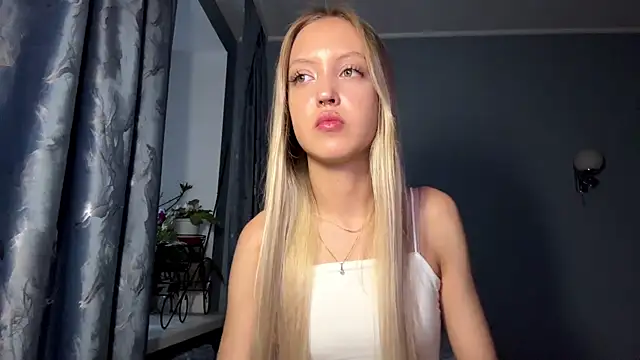 Snapshot of NievesHackey chatting on 17, 6, 2026 NievesHackey online show from 17, 6, 2026