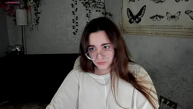 Snapshot of Ayleen_Gece chatting on 18, 5, 2026 Ayleen Gece online show from 18, 5, 2026