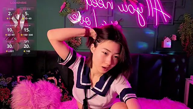 Snapshot of Runi_Asian chatting on 12, 6, 2026 Runi Asian online show from 12, 6, 2026