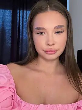 Snapshot of BeautyBella_ chatting on 18, 5, 2026 BeautyBella online show from 18, 5, 2026