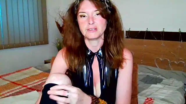 Snapshot of LoveElenika chatting on 1, 7, 2026 LoveElenika online show from 1, 7, 2026
