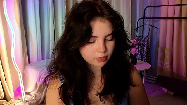 Snapshot of lollyy_pop chatting on 7, 6, 2026 lollyy pop online show from 7, 6, 2026
