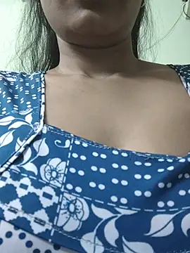 Snapshot of Bipasha_Vasu chatting on 4, 6, 2026 Bipasha Vasu online show from 4, 6, 2026