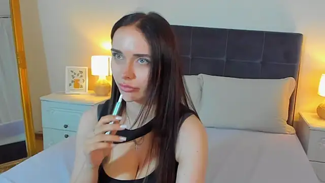 KellyWhites online show from 27, 6, 2026