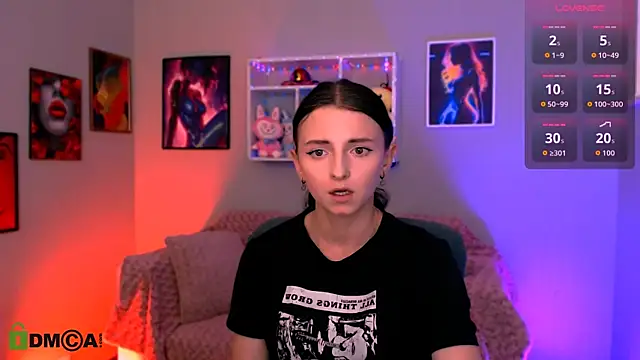 Snapshot of caroline_honeyy chatting on 13, 6, 2026 caroline honeyy online show from 13, 6, 2026