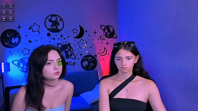 caroline honeyy online show from 4, 8, 2026
