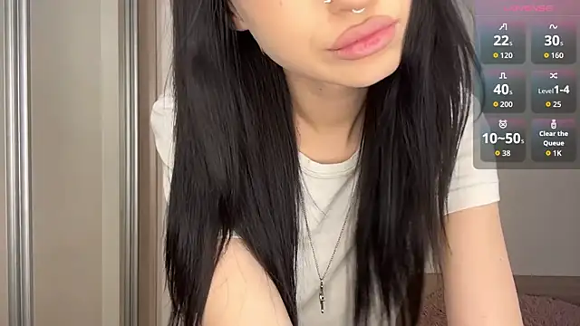 Snapshot of CrystalllMolly chatting on 25, 5, 2026 CrystalllMolly online show from 25, 5, 2026