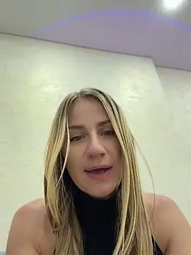 Snapshot of AnnaMist_ chatting on 5, 7, 2026 AnnaMist online show from 5, 7, 2026