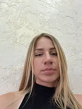 Snapshot of AnnaMist_ chatting on 17, 6, 2026 AnnaMist online show from 17, 6, 2026