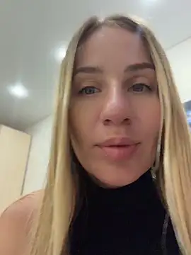 Snapshot of AnnaMist_ chatting on 28, 6, 2026 AnnaMist online show from 28, 6, 2026
