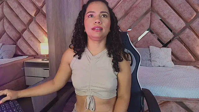 TamaraaHoney online show from 25, 6, 2026