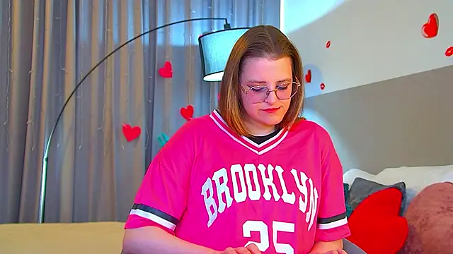 AlexaAvery online show from 26, 5, 2026