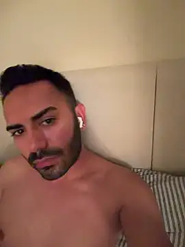 ylnut58 online show from 13, 5, 2026