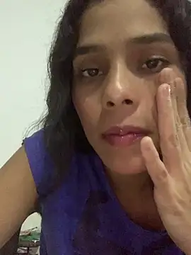 Snapshot of Saray_queen1 chatting on 14, 5, 2026 Saray queen1 online show from 14, 5, 2026
