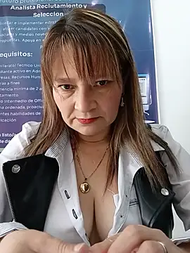 Snapshot of KAREN--03 chatting on 24, 6, 2026 KAREN--03 online show from 24, 6, 2026