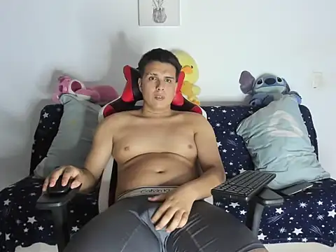 Snapshot of alexerdiego chatting on 22, 6, 2026 alexerdiego online show from 22, 6, 2026